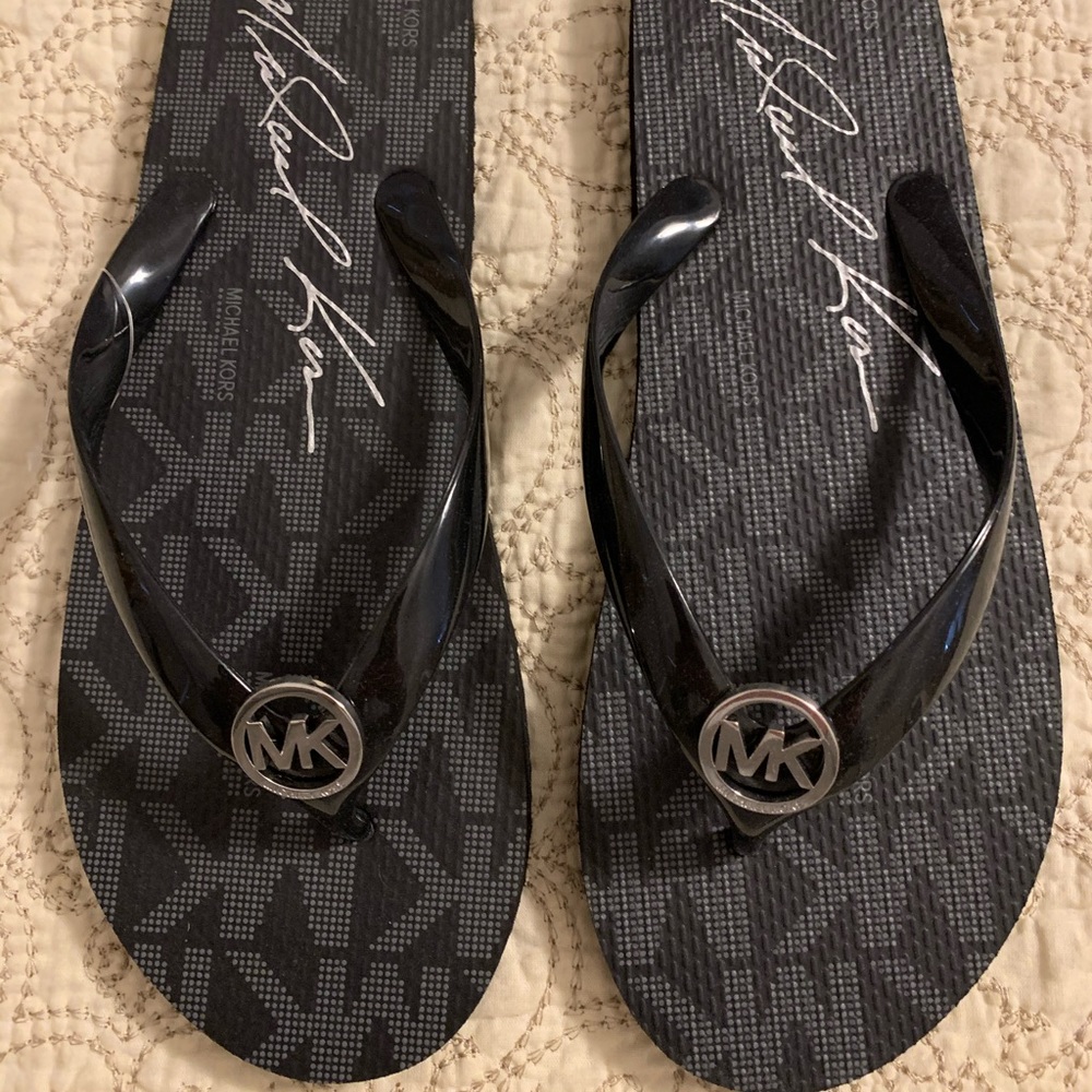 COPY - NEW Michael Kors Flip Flops